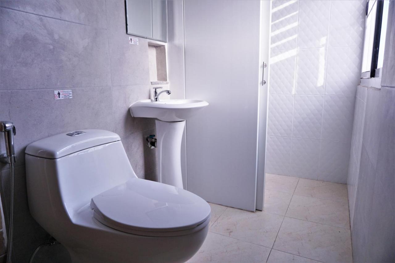 Racha Caftel - 7 House - รชาคาฟเทล Aparthotel Chiang Mai Exteriör bild