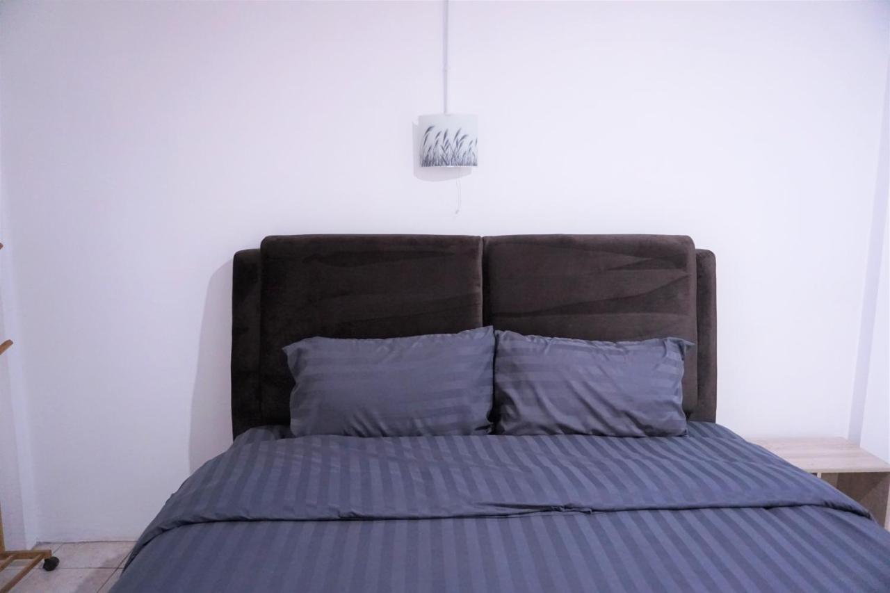 Racha Caftel - 7 House - รชาคาฟเทล Aparthotel Chiang Mai Exteriör bild