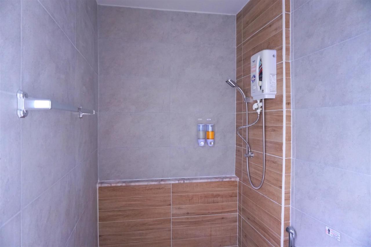 Racha Caftel - 7 House - รชาคาฟเทล Aparthotel Chiang Mai Exteriör bild