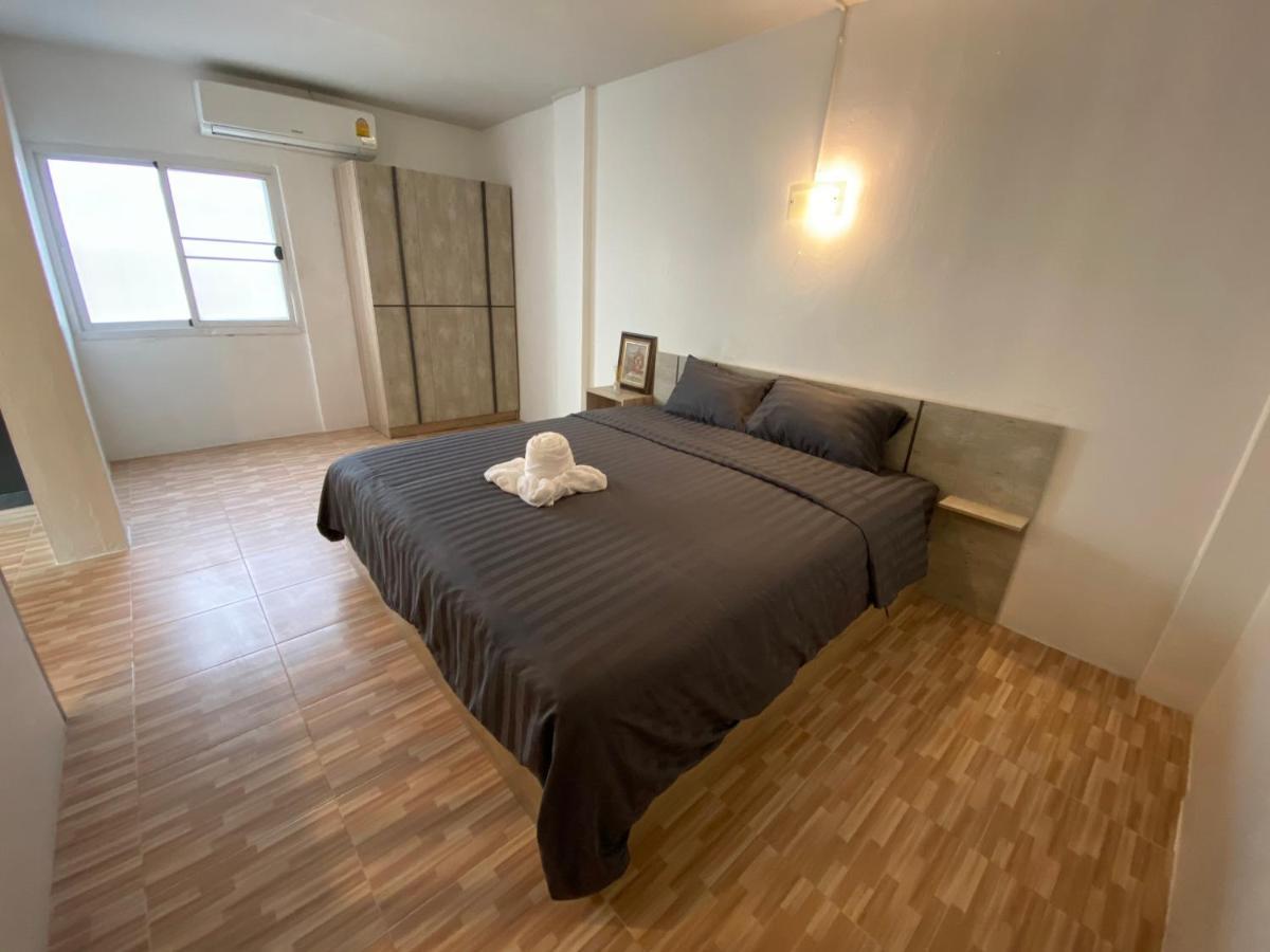 Racha Caftel - 7 House - รชาคาฟเทล Aparthotel Chiang Mai Exteriör bild